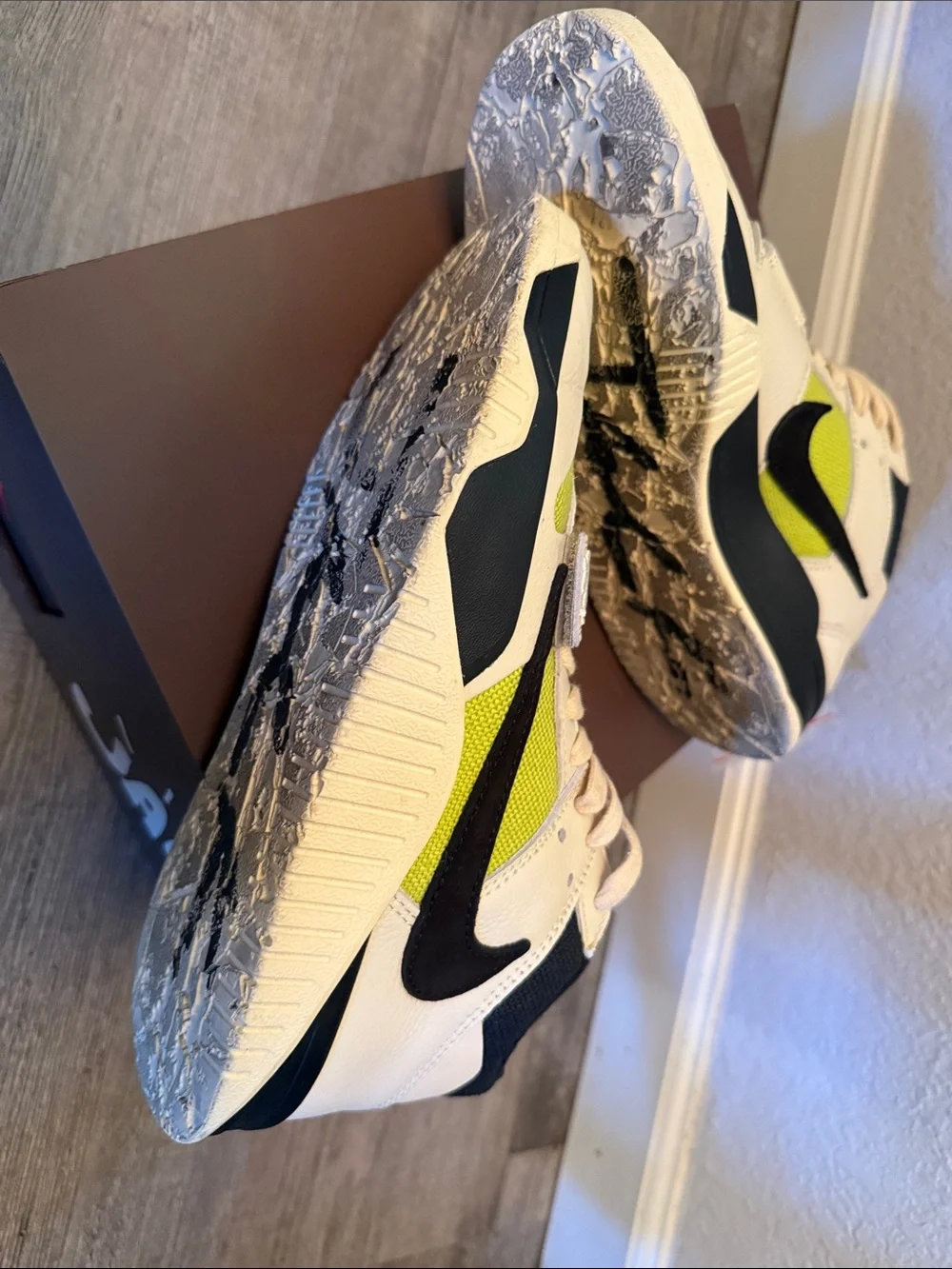Jordan Jumpman Jack TR Travis Scott Bright Cactus